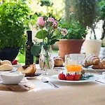 Masseria Valente Costa Merlata